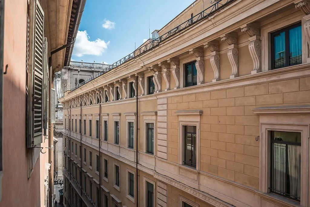 Pantheon116-1